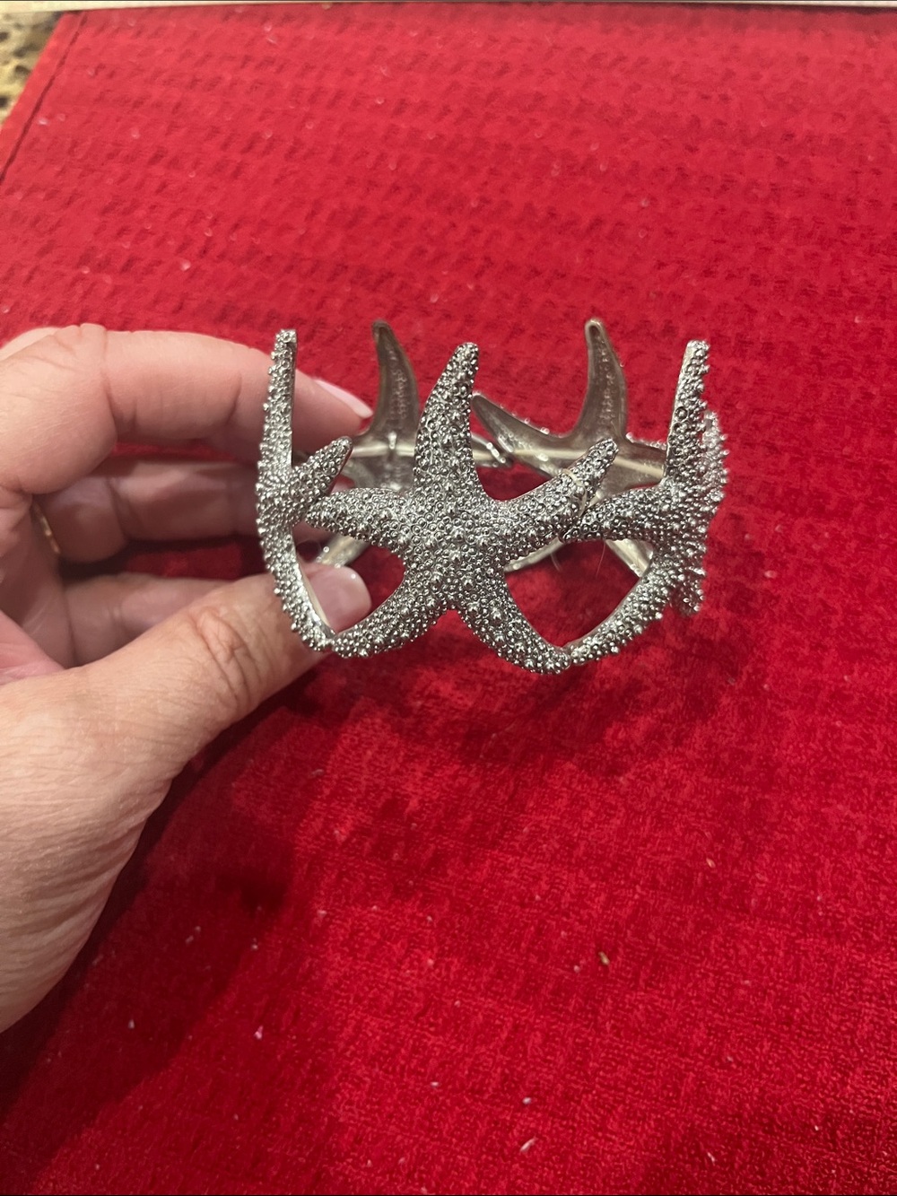 • Textured Silver Tone Starfish Coastal Beach Bangle Bracelet